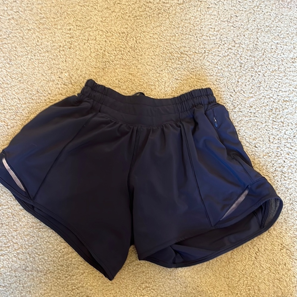 Lululemon Hotty Hot LR Lined Short 4”
